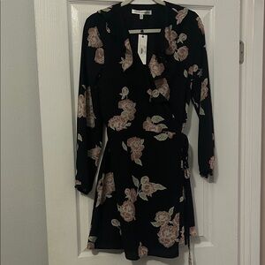 cupcakes & cashmere Black Floral Long Sleeve Dress